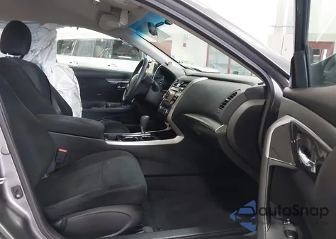 2014 Nissan Altima 2.5 S из США, поврежденный, VIN 1N4AL3AP1EC424050